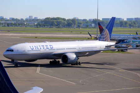 N76010 EHAM 2