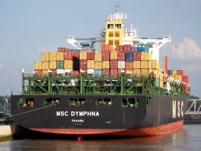 MSC Dymphna (ship, 1996) - IMO 9110391 into Berendrechtsluis, Port of Antwerp, Belgium, pic7