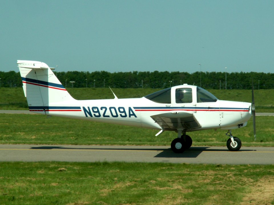 N9209A Piper PA-38-112