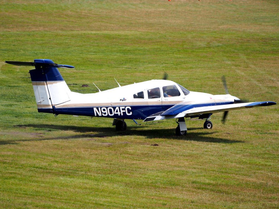 N904FC Piper PA-44-180t at Hilversum Airport (ICAO EHHV), photo-7