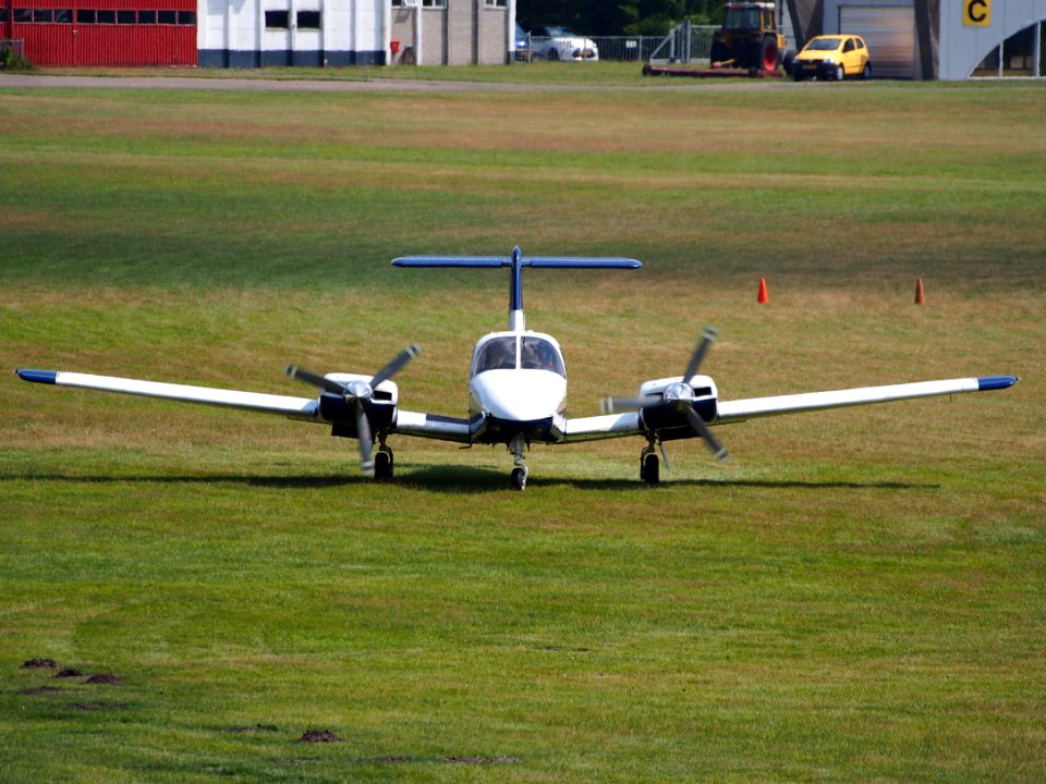 N904FC Piper PA-44-180t at Hilversum Airport (ICAO EHHV), photo-1