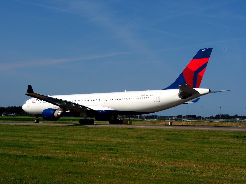 N817NW Delta Air Lines Airbus A330-323X - cn 843 pic7