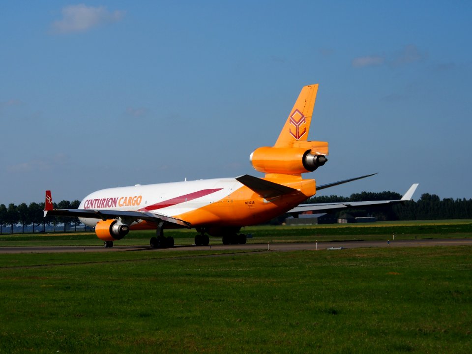 N987AR Centurion Air Cargo McDonnell Douglas MD-11F - cn 48427 taxiing 18july 2013 pic-013