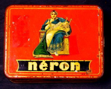 Néron Entr Actes tobacco tin