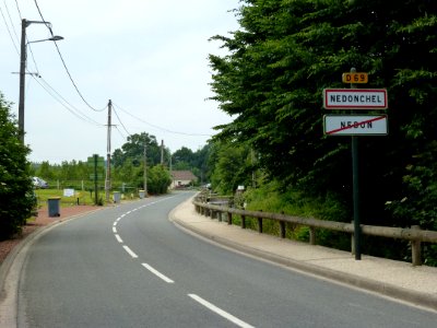 Nédonchel (Pas-de-Calais) city limit sign
