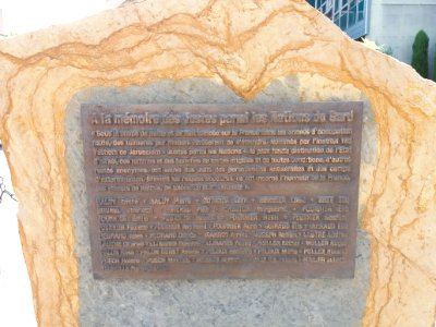 Nîmes - Plaque à la mémoire des Justes parmi les Nations du Gard