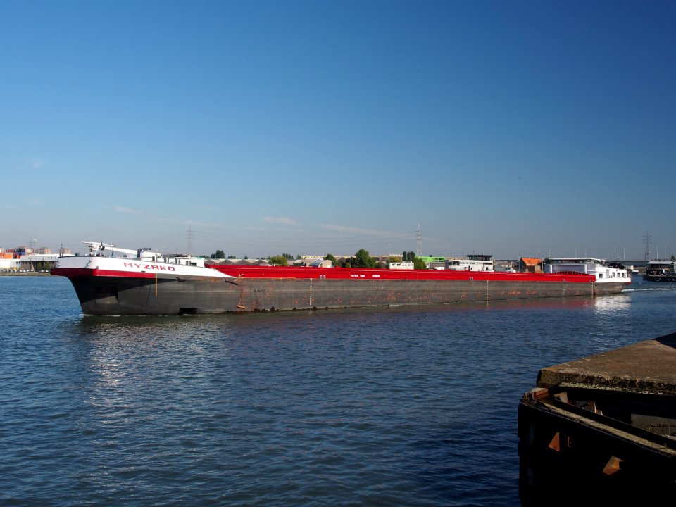 Myzako (ship, 2009), ENI 06105028, Port of Antwerp pic1