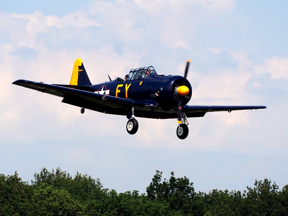N13FY, AT-6A Texan (16544) at Hilversum Airport (ICAO EHHV), photo-10