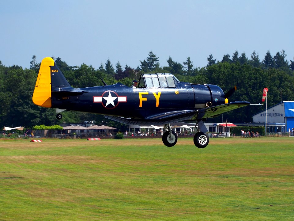 N13FY, AT-6A Texan (16544) at Hilversum Airport (ICAO EHHV), photo-16