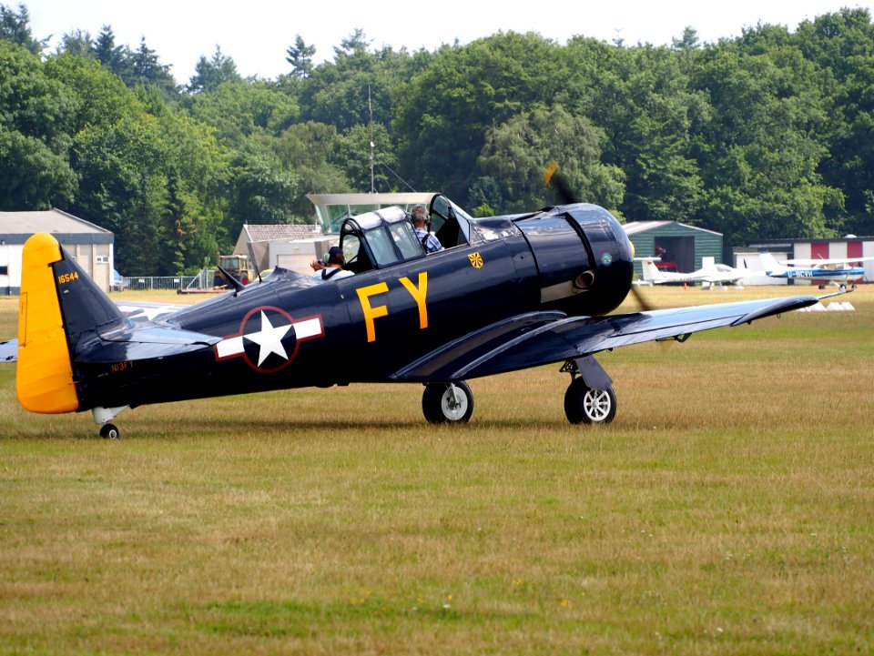 N13FY, AT-6A Texan (16544) at Hilversum Airport (ICAO EHHV), photo-08