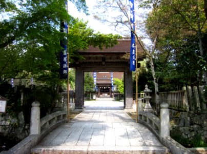 Nakayama-jinja shinmon-2