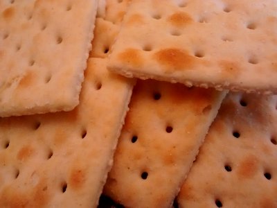 Nabisco Original Premium saltine crackers 1