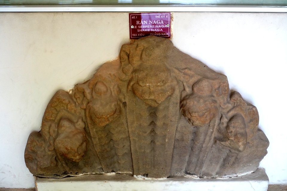 Naga, Tra Kieu, 10th century, Quang Nam - Museum of Cham Sculpture - Danang, Vietnam - DSC01643