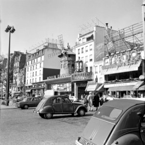 Nachtclub Le Moulin Rouge aan de Boulevard de Clichy, Bestanddeelnr 254-0579