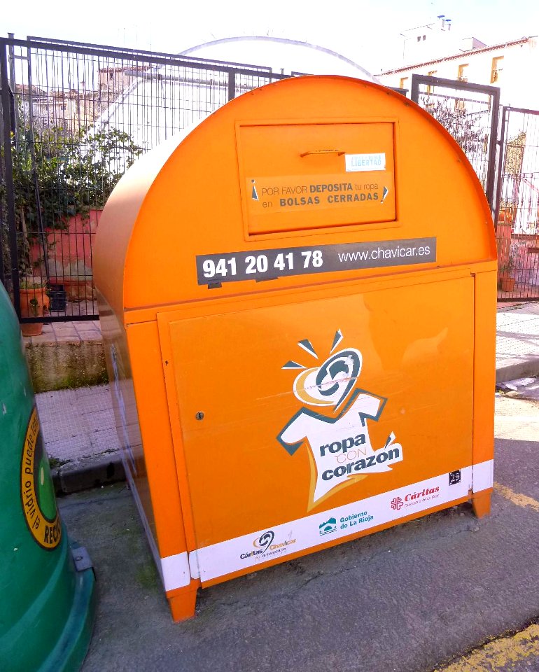 Nalda - Contenedores de reciclaje 1
