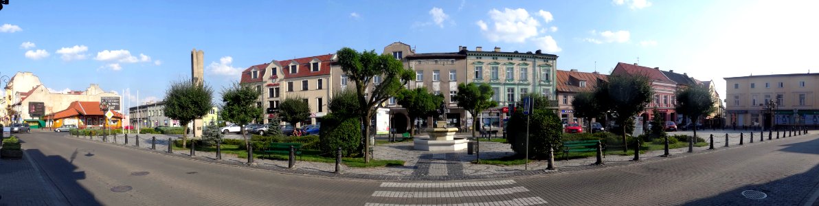 Naklo market square p1