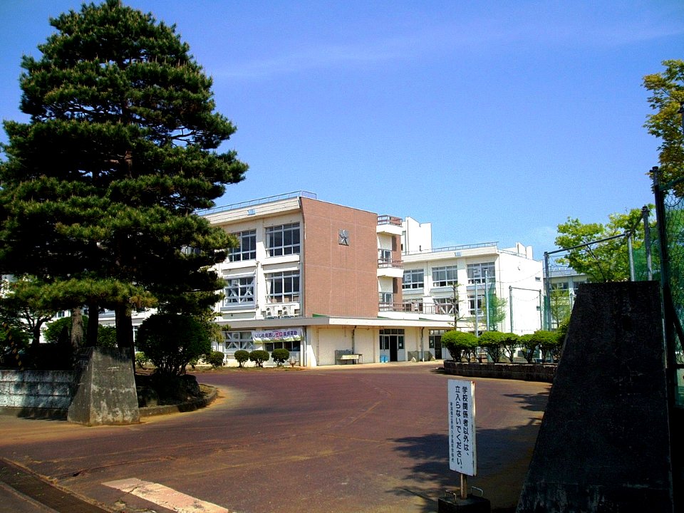 Nagaoka-Ote-HighSchool-2015043001