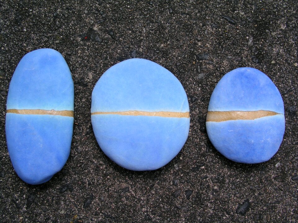 Clay pebbles gray art