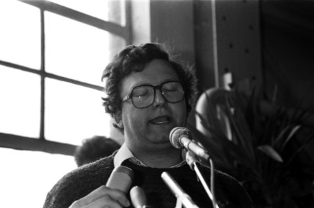 Na de overeenstemming tussen de bonden, OR en directie Ford-Amsterdam, heeft personeel bezetting opgeheven, Henk Vos (FNV), Bestanddeelnr 931-4583
