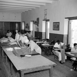 Naaiatelier in het klooster Scherpenheuvel op Curaçao, Bestanddeelnr 252-8567