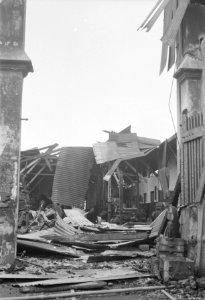 Na een tornado had het er niet anders uitgezien. Het spoorweg emplacement van Po, Bestanddeelnr 316-5-6
