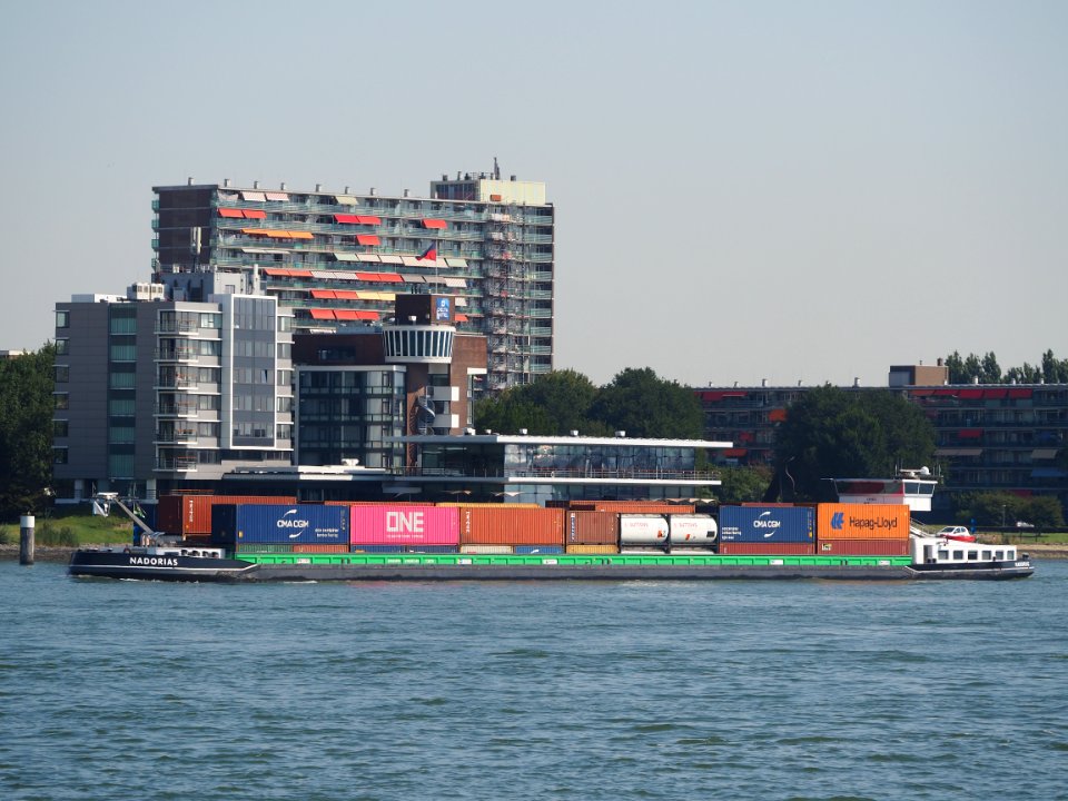 Nadorias (ship, 2009) ENI 02331393, Port of Rotterdam pic1