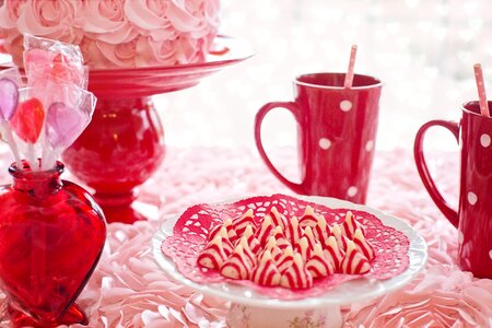 Red mugs hot chocolate photo