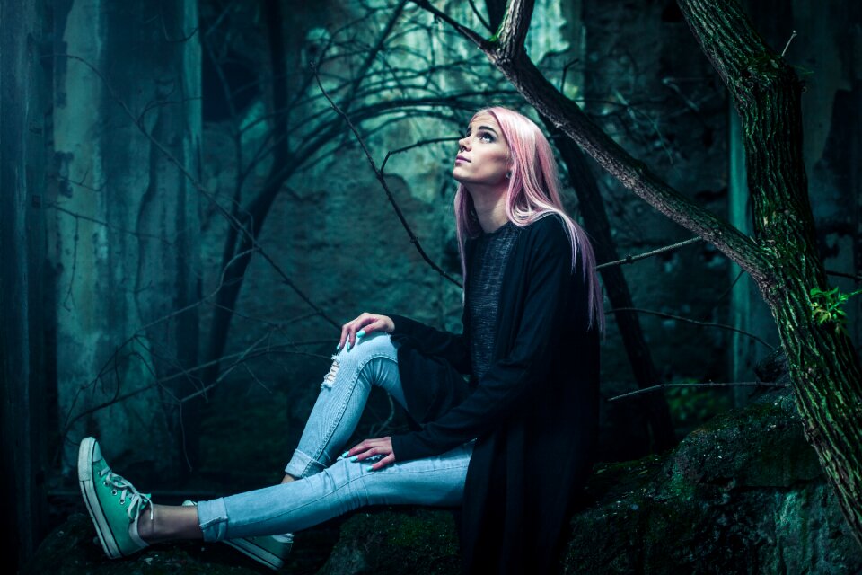 Dark fashion footwear