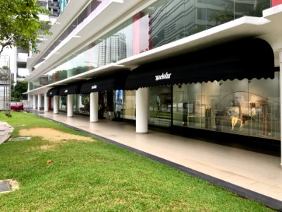 Naelofar Luxe Boutique 3