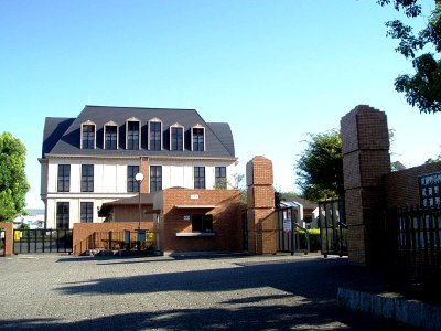 Musashino-Gakuin-Univ-Library01