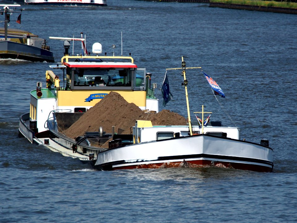 Mutare - ENI 02311526, Amsterdam-Rijn kanaal, pic1