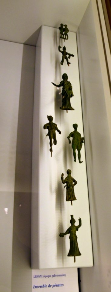 Musée Sainte-Menehould Pénates 29112014