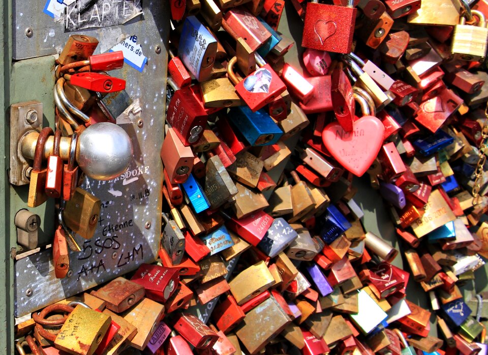Bridge cologne love