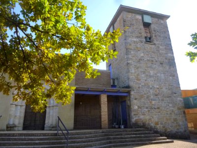 Mutilva Alta (Valle de Aranguren) - Iglesia de San Saturnino 8