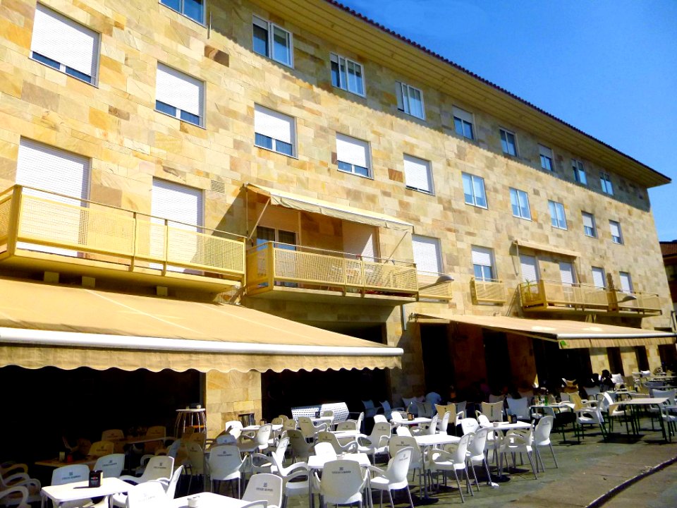 Mutilva Baja (Valle de Aranguren) - Plaza Mutiloa 5