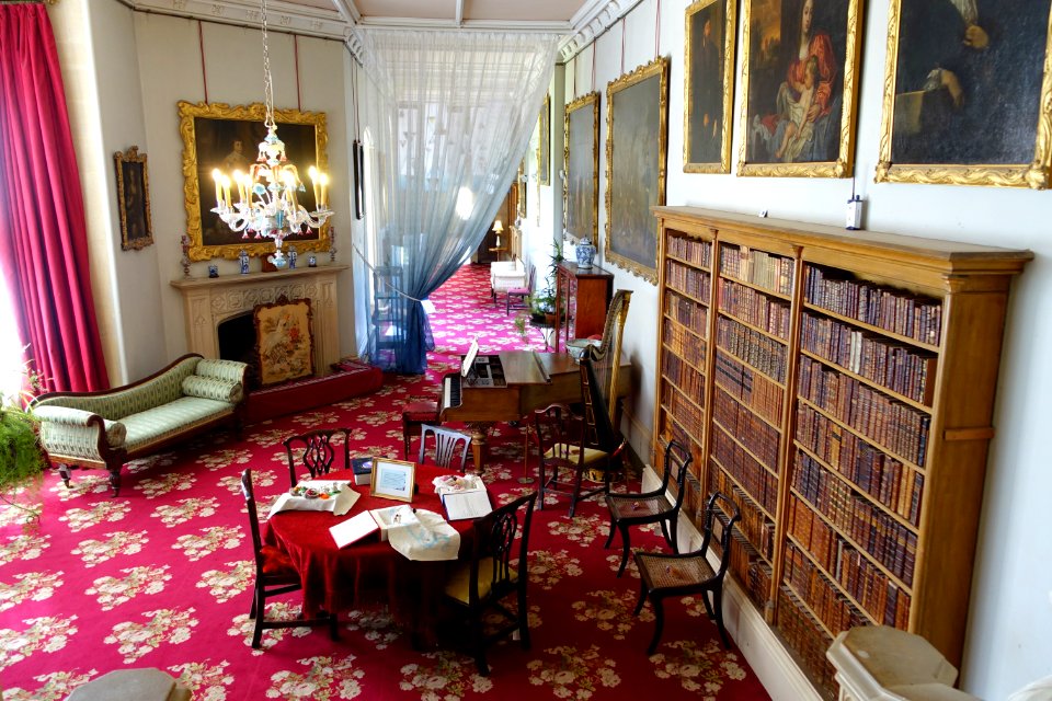 Music room - Lacock Abbey - Wiltshire, England - DSC00929