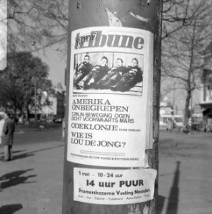 Muurkranten in Amsterdam, Rode Tribune op een muur geplakt, Bestanddeelnr 920-2585