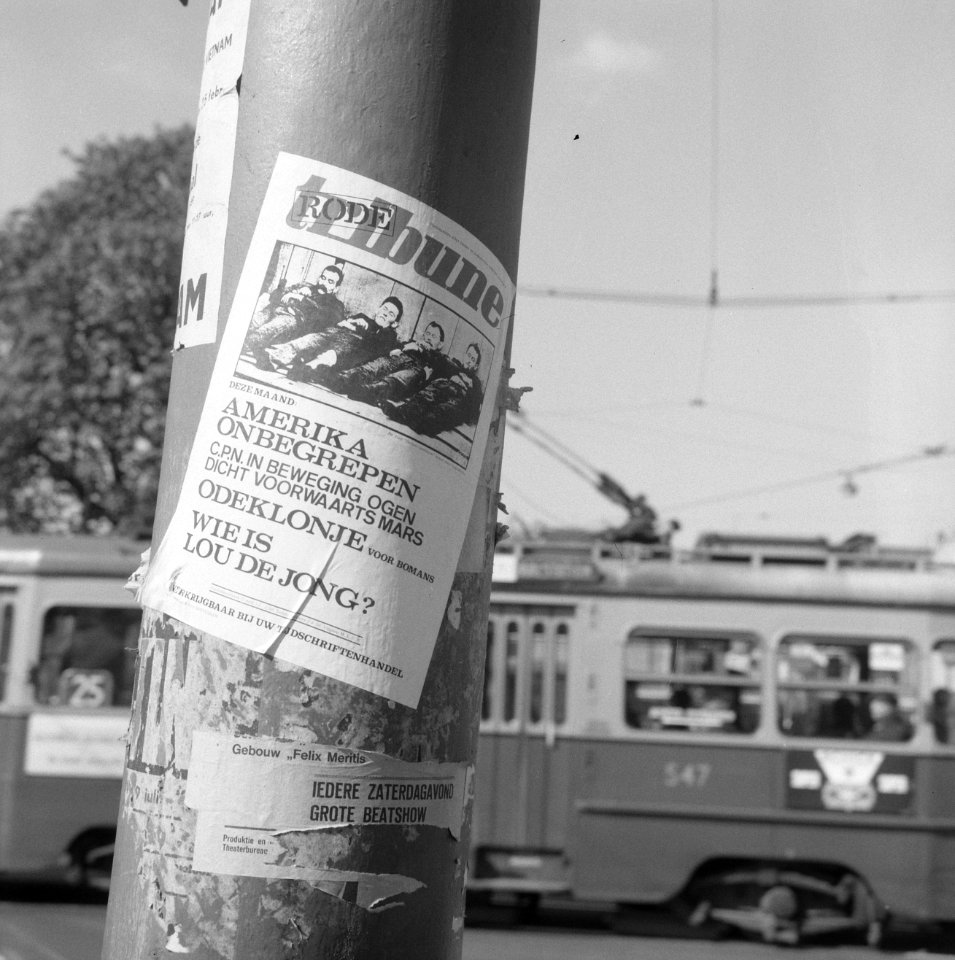 Muurkranten in Amsterdam, Bestanddeelnr 920-2586