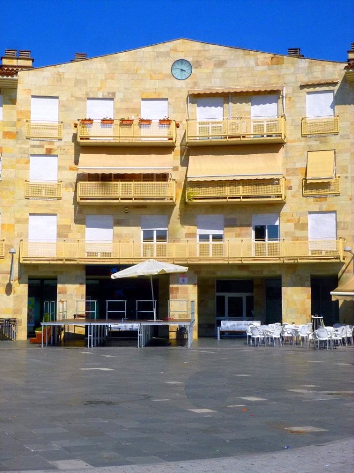 Mutilva Baja (Valle de Aranguren) - Plaza Mutiloa 3
