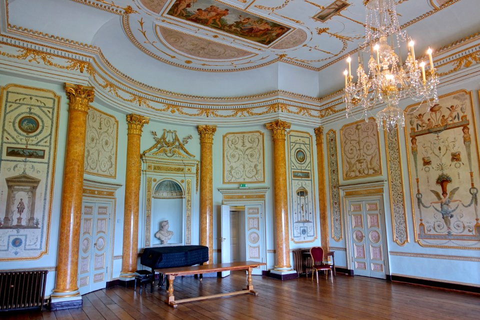 Music Room - Stowe House - Buckinghamshire, England - DSC07132