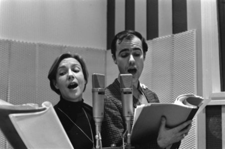 Musical Ja, ik wil I do I do, Annet Niewenhuijzen en Eric Schneider bezig , Bestanddeelnr 920-9239