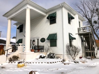 Muskogee snowstorm 2021-02-15 Harmony House Bakery W