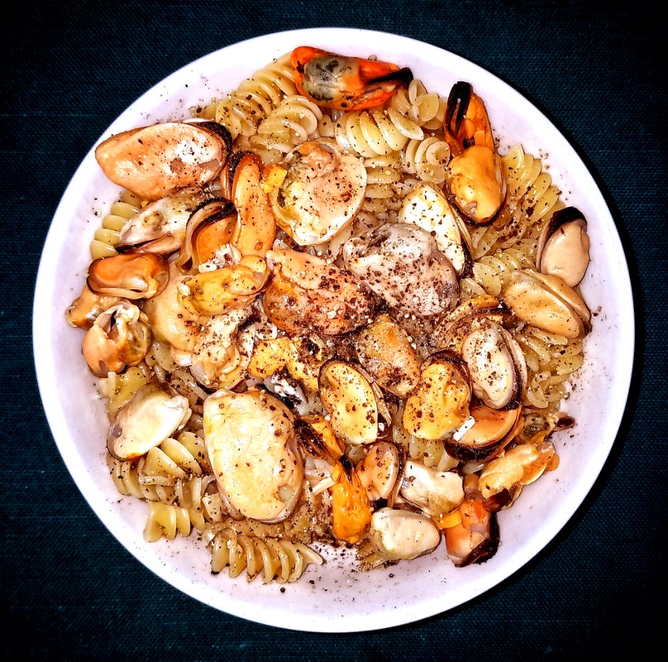 Mussels, rotini, olive oil, black pepper - Massachusetts