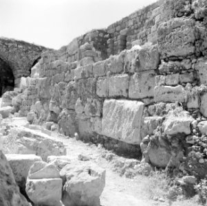 Muren van de fortificatie van Byblos, Bestanddeelnr 255-6361