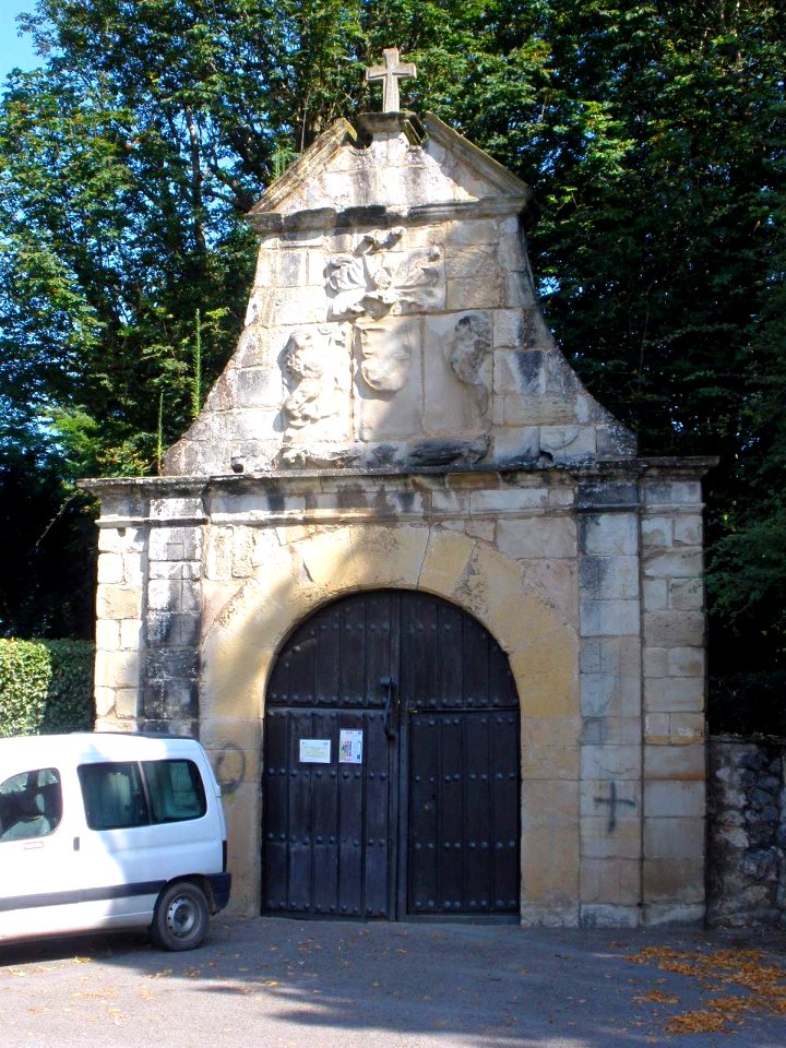 Muriedas (Camargo) - Casa Velarde (Museo Etnografico de Cantabria)