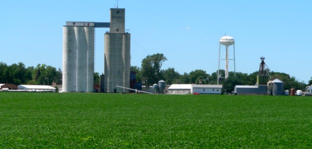 Murdock, Nebraska from SE 1