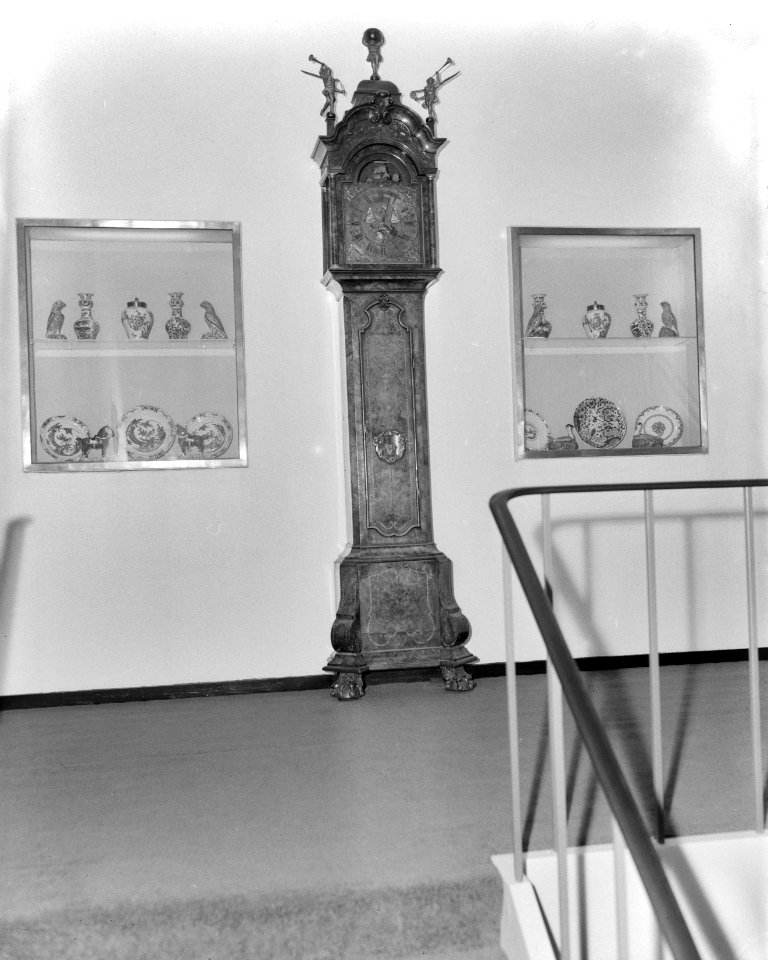 Museum Stichting voor de Vorm te Rotterdam trappenhuis eerste etage , antieke st, Bestanddeelnr 910-0074