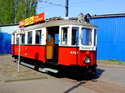 Museum tram 4143 p1 photo