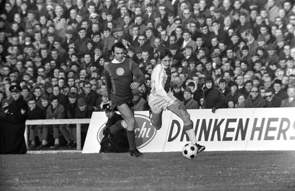 MVV tegen Ajax 1-1, Bestanddeelnr 923-2055
