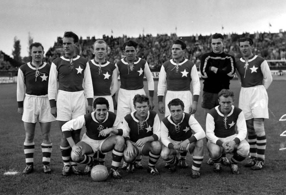 MVV elftal (07-10-1956)